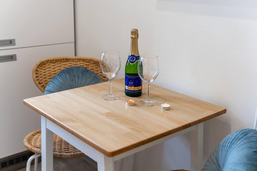 Deja Vu Botique Apartment Olomouc Bagian luar foto